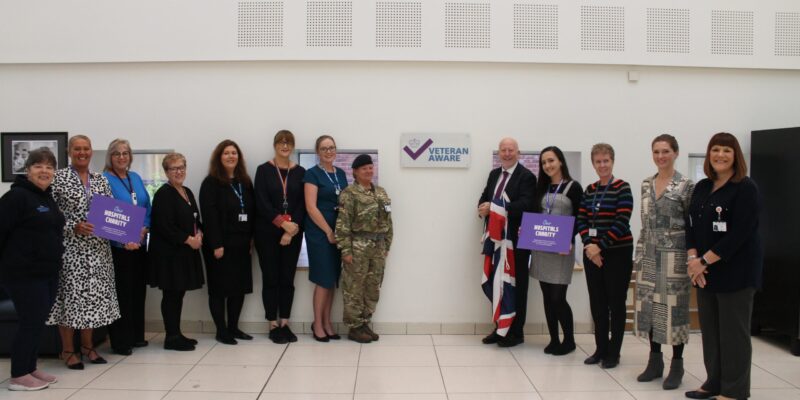 MP Andy McDonald unveils Veteran Aware plaque at James Cook